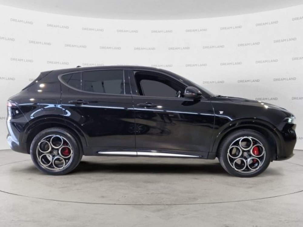 Alfa Romeo Tonale usata a Livorno (7)