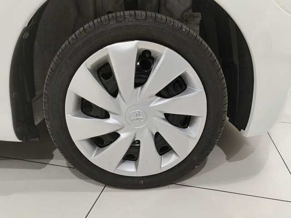 Toyota Aygo usata a Lecce (4)