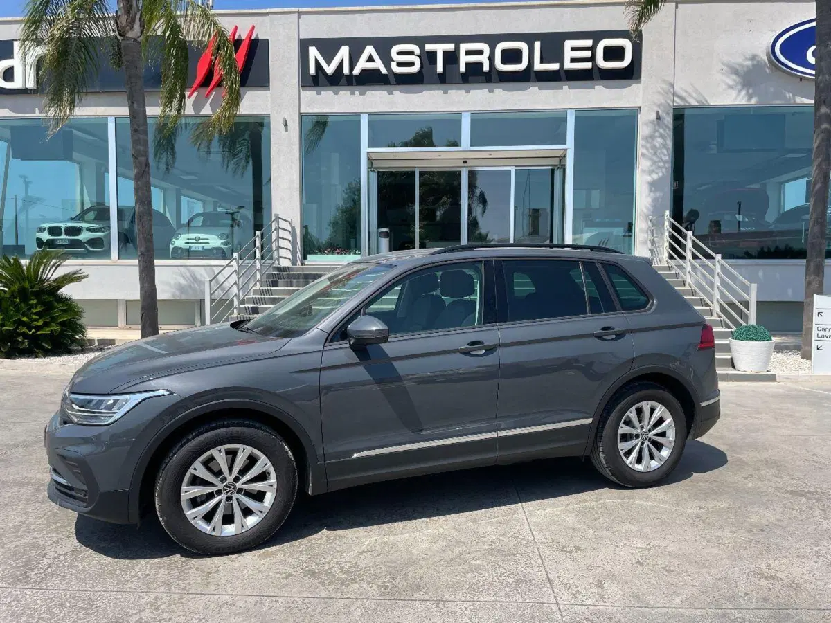 Volkswagen Tiguan usata a Lecce (3)