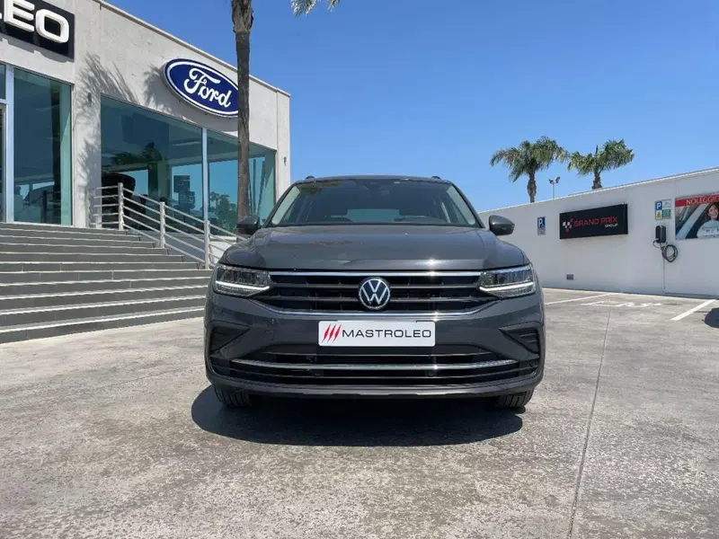 Volkswagen Tiguan usata a Lecce (6)