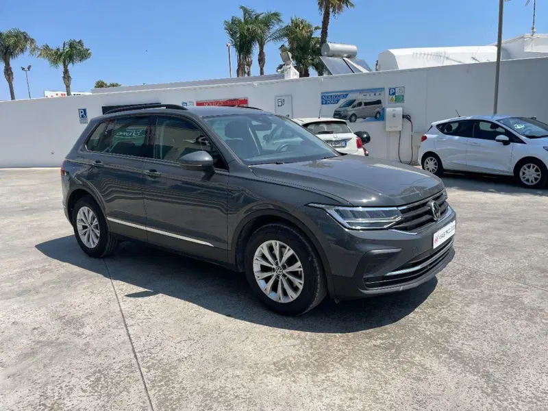 Volkswagen Tiguan usata a Lecce (7)