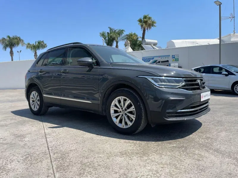 Volkswagen Tiguan usata a Lecce (8)