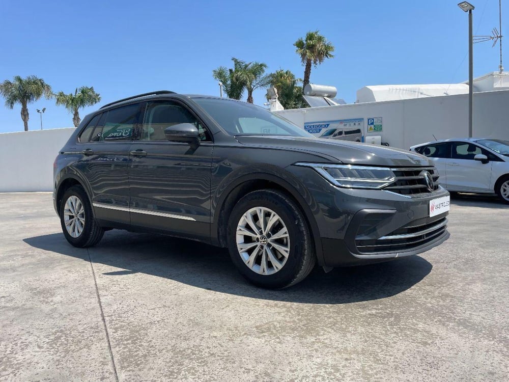 Volkswagen Tiguan usata a Lecce (8)