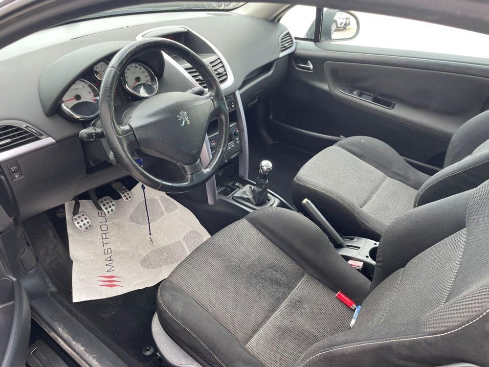 Peugeot 207 usata a Lecce (20)