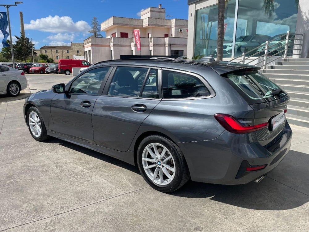 BMW Serie 3 Touring usata a Lecce (15)