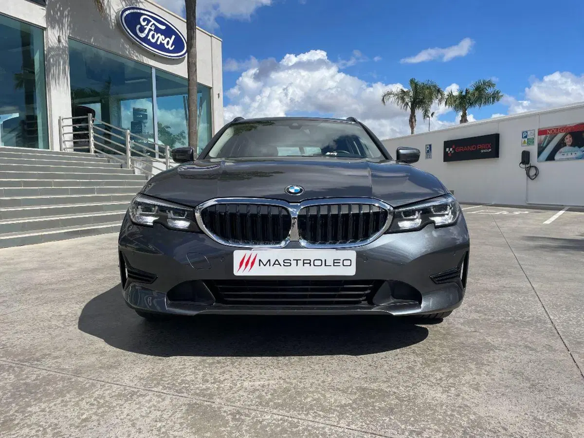 BMW Serie 3 Touring usata a Lecce (7)