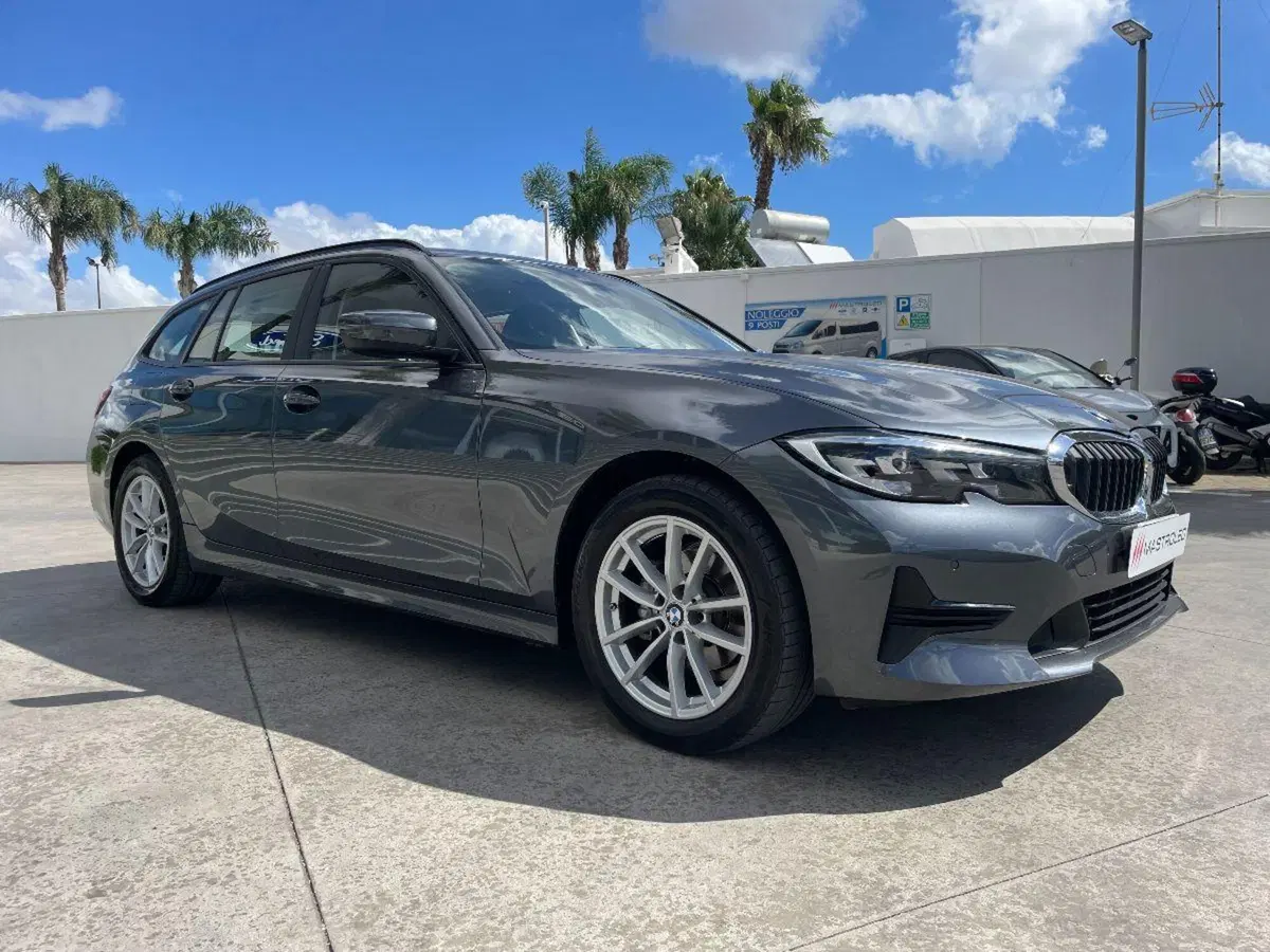 BMW Serie 3 Touring usata a Lecce (9)
