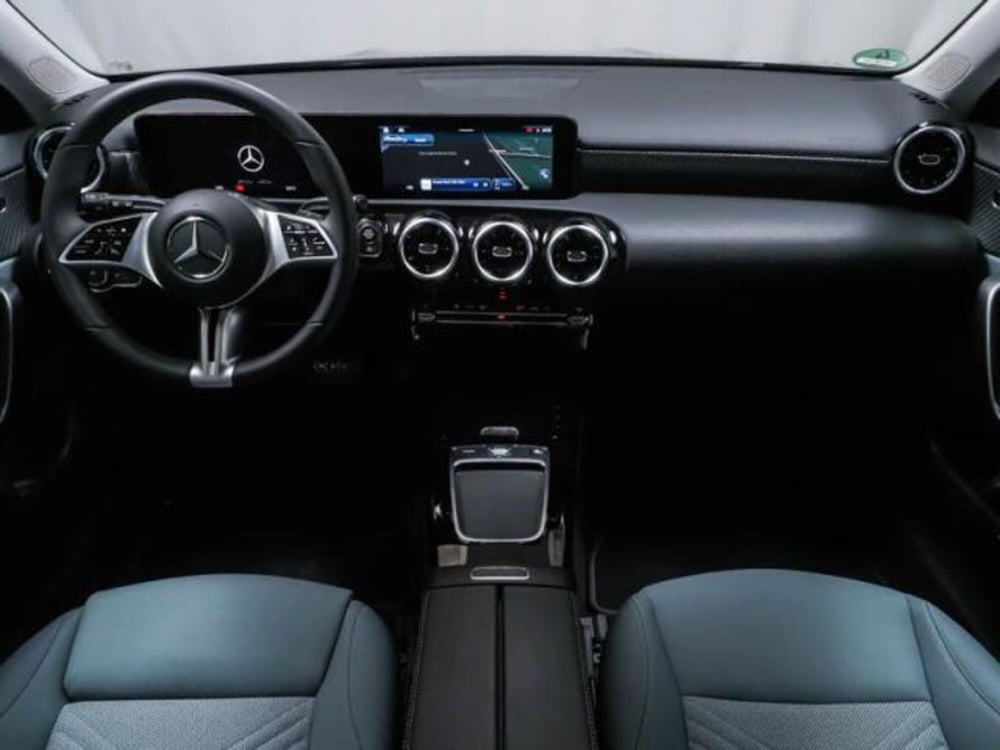 Mercedes-Benz Classe A usata a Milano (8)
