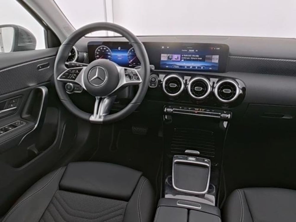 Mercedes-Benz Classe A usata a Milano (5)