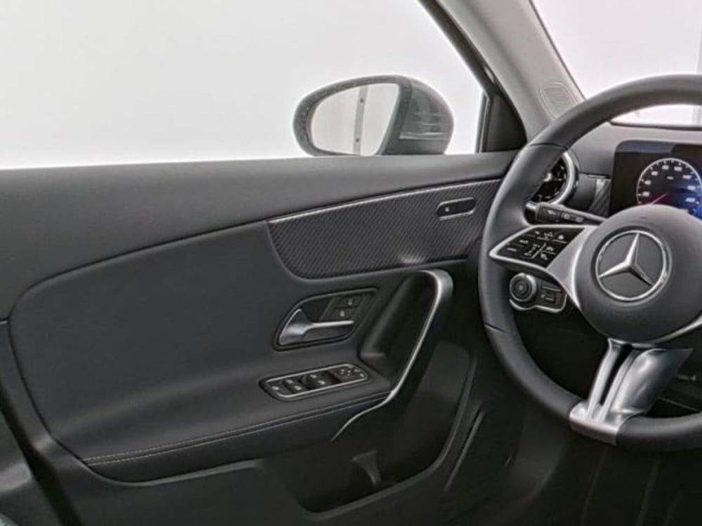 Mercedes-Benz Classe A usata a Milano (8)