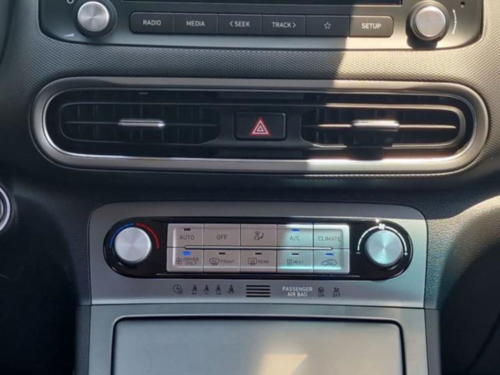 Hyundai Kona usata a Salerno (18)