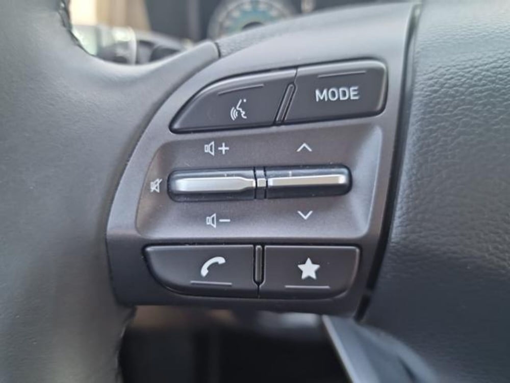 Hyundai Kona usata a Salerno (20)
