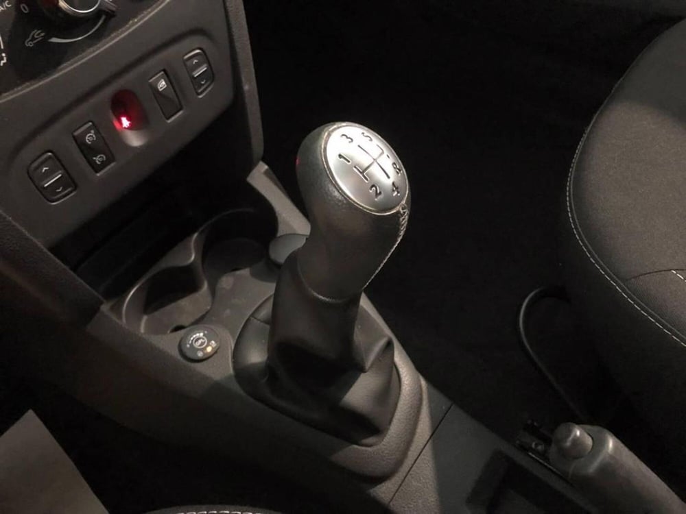 Dacia Logan usata a Torino (13)