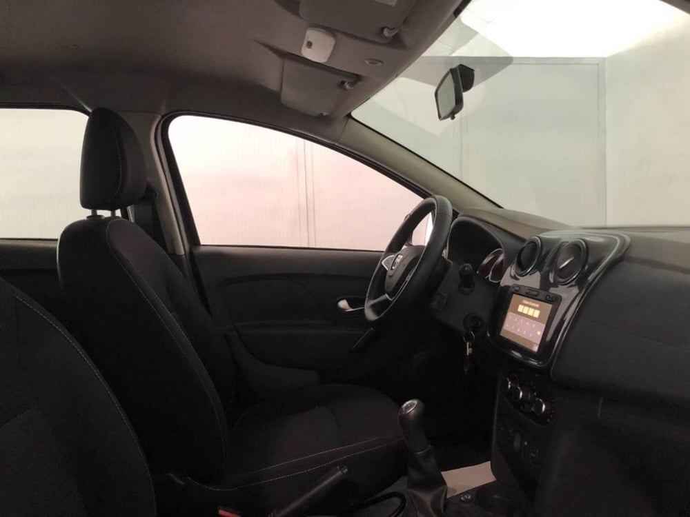 Dacia Logan usata a Torino (7)