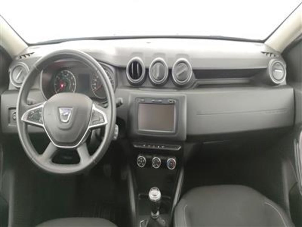 Dacia Duster usata a Bari (15)