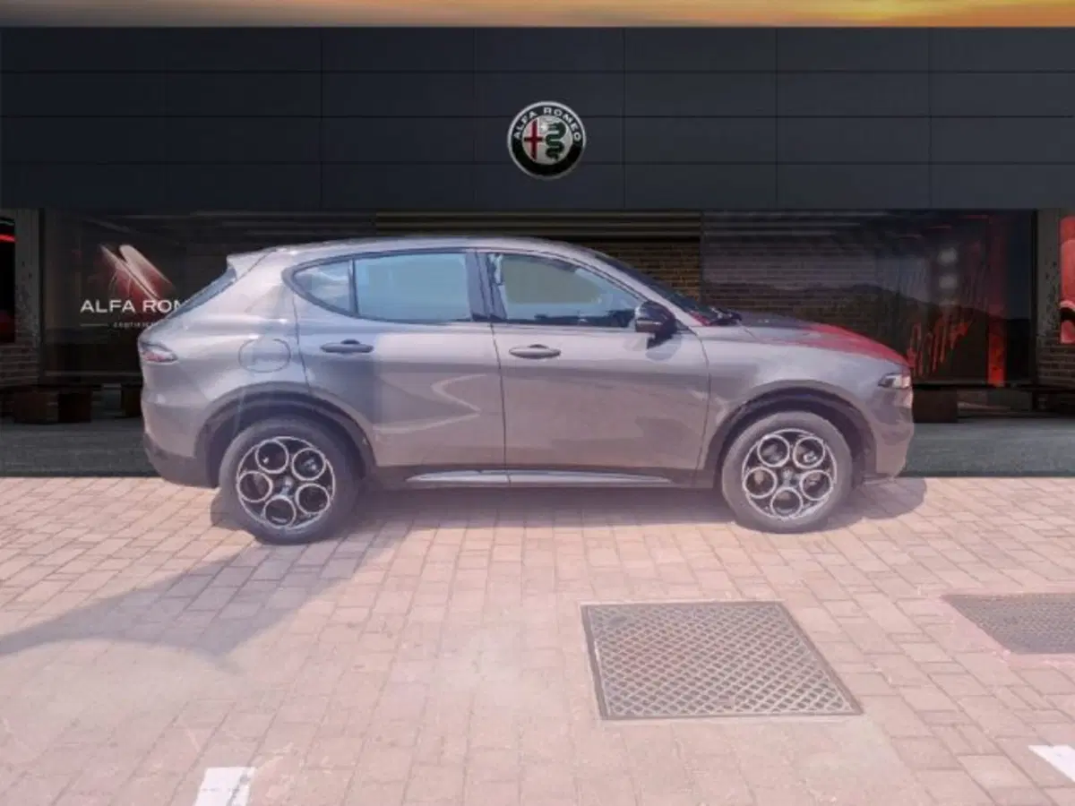 Alfa Romeo Tonale nuova a Monza e Brianza (4)