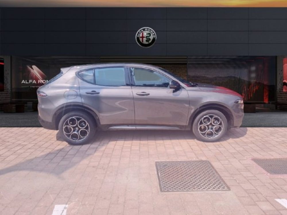Alfa Romeo Tonale nuova a Monza e Brianza (4)