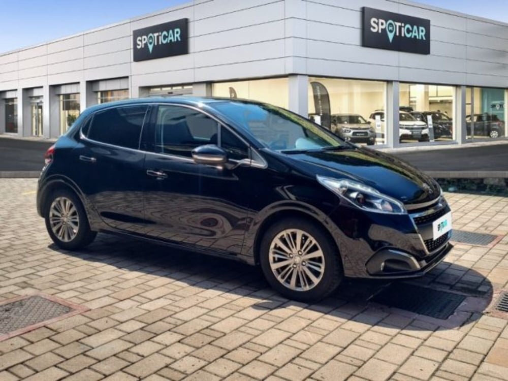 Peugeot 208 nuova a Monza e Brianza (3)