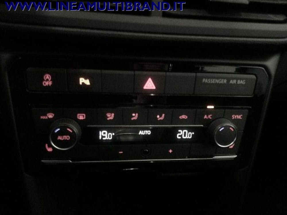 Volkswagen T-Cross usata a Piacenza (12)