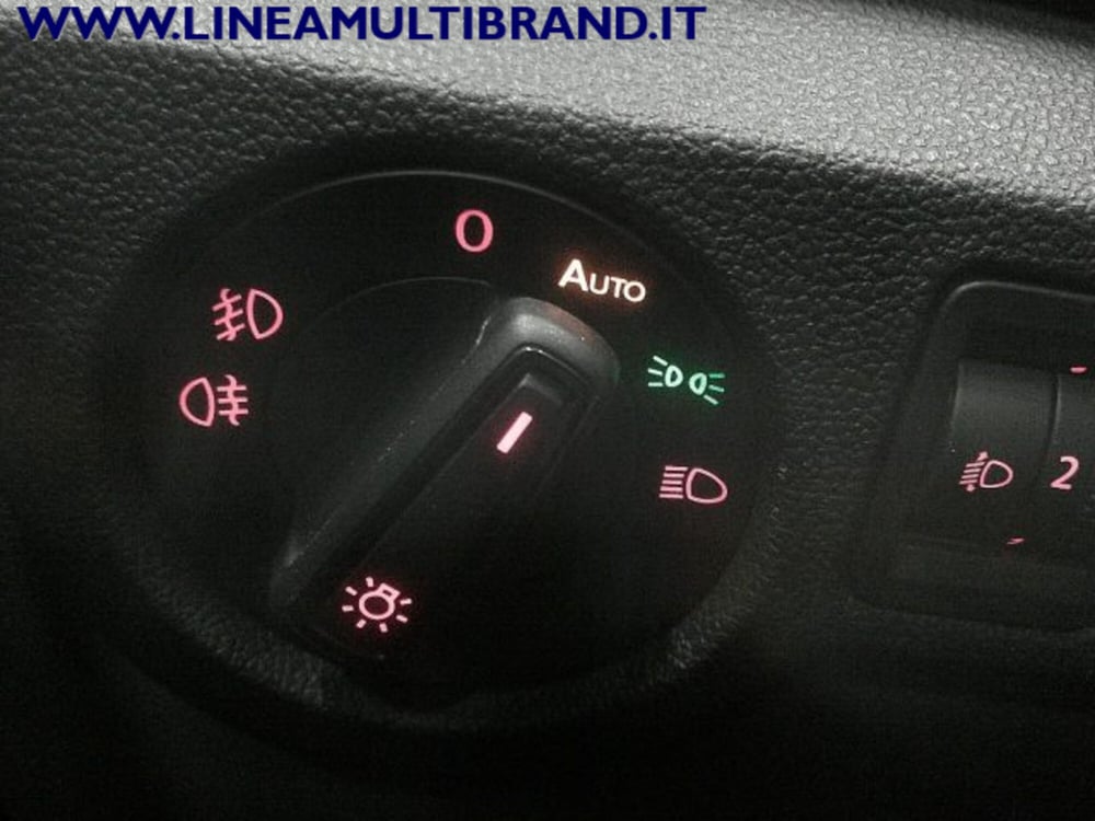 Volkswagen T-Cross usata a Piacenza (16)