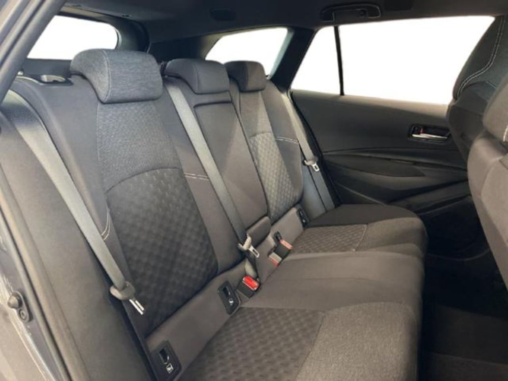 Toyota Corolla Touring Sports usata a Vercelli (8)