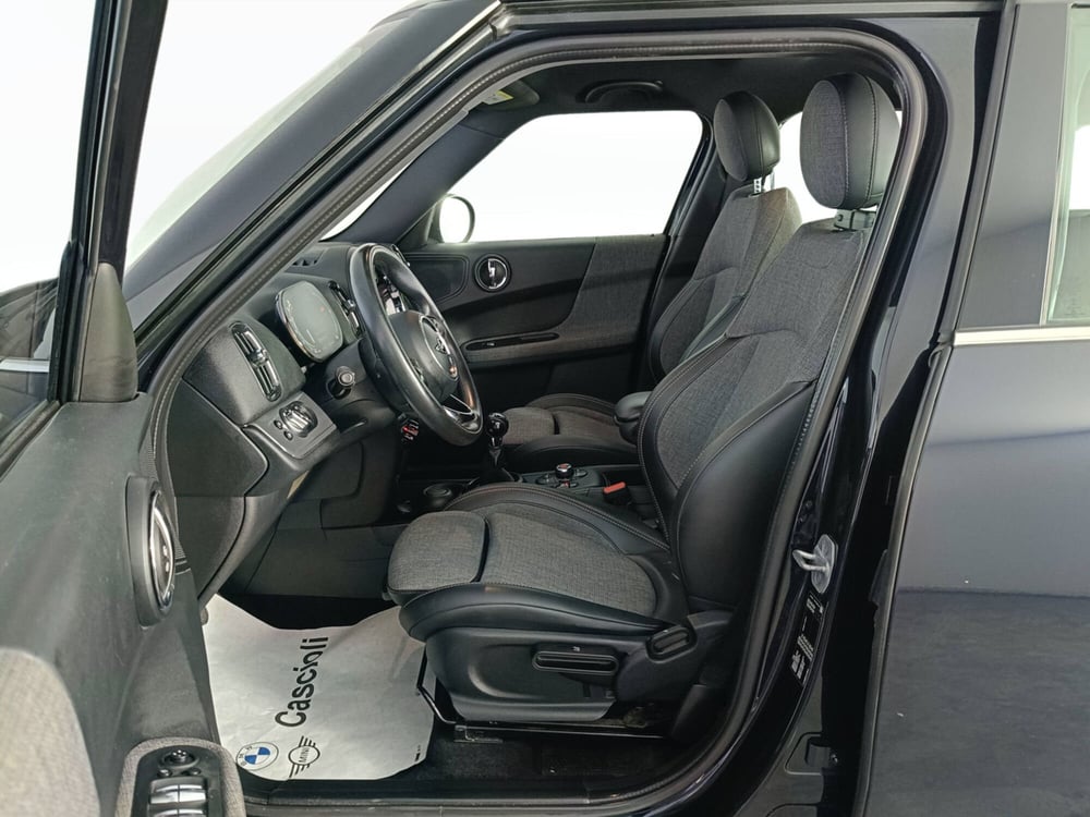 MINI Mini Countryman usata a Ascoli Piceno (8)