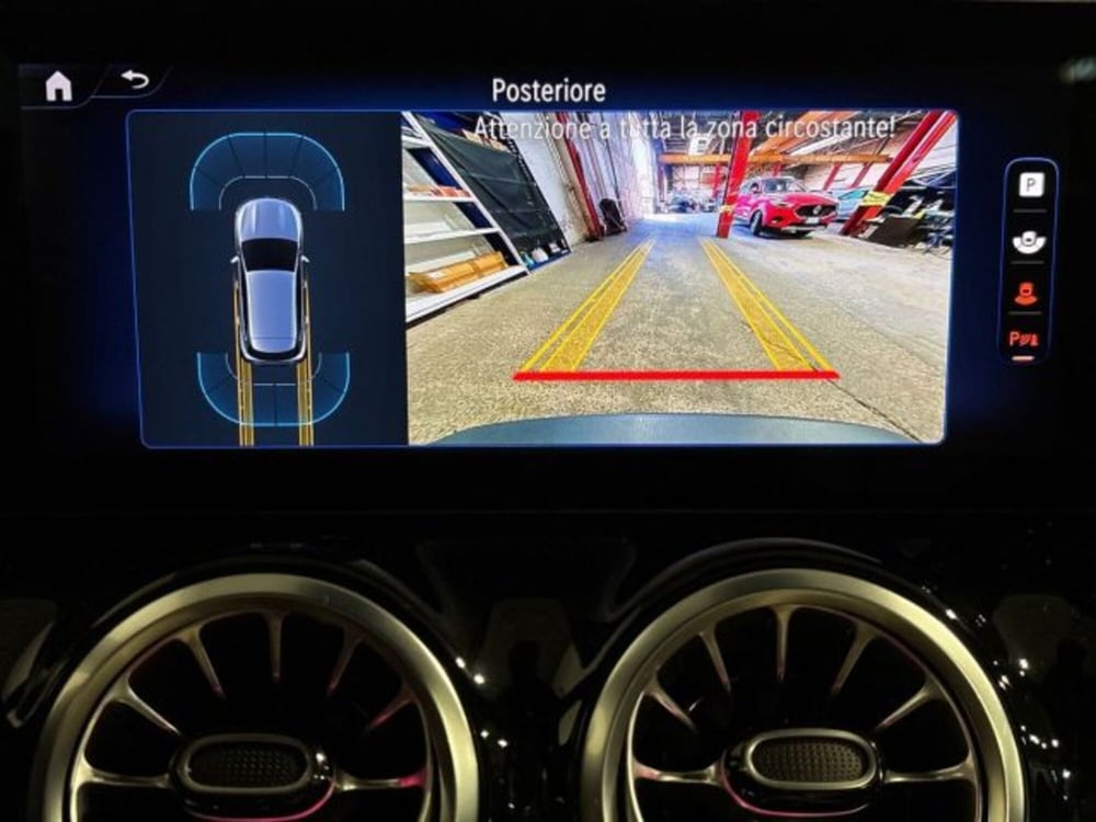 Mercedes-Benz EQA usata a Bologna (12)
