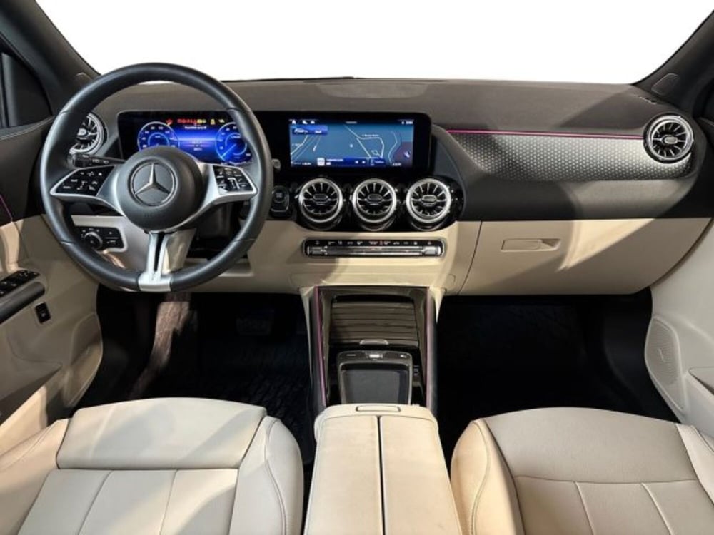 Mercedes-Benz EQA usata a Bologna (9)