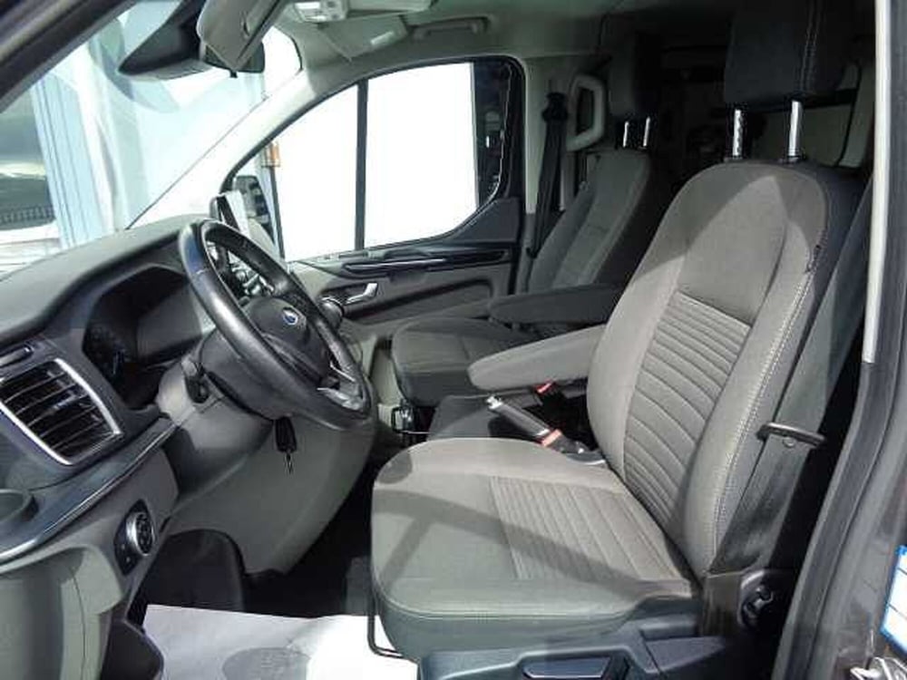 Ford Tourneo Custom usata a Treviso (8)