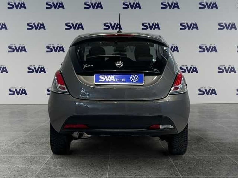 Lancia Ypsilon usata a Ravenna (4)