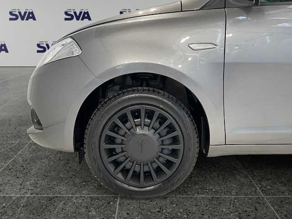 Lancia Ypsilon usata a Ravenna (6)