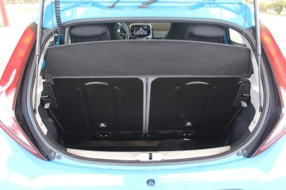 Toyota Aygo usata a Roma (11)