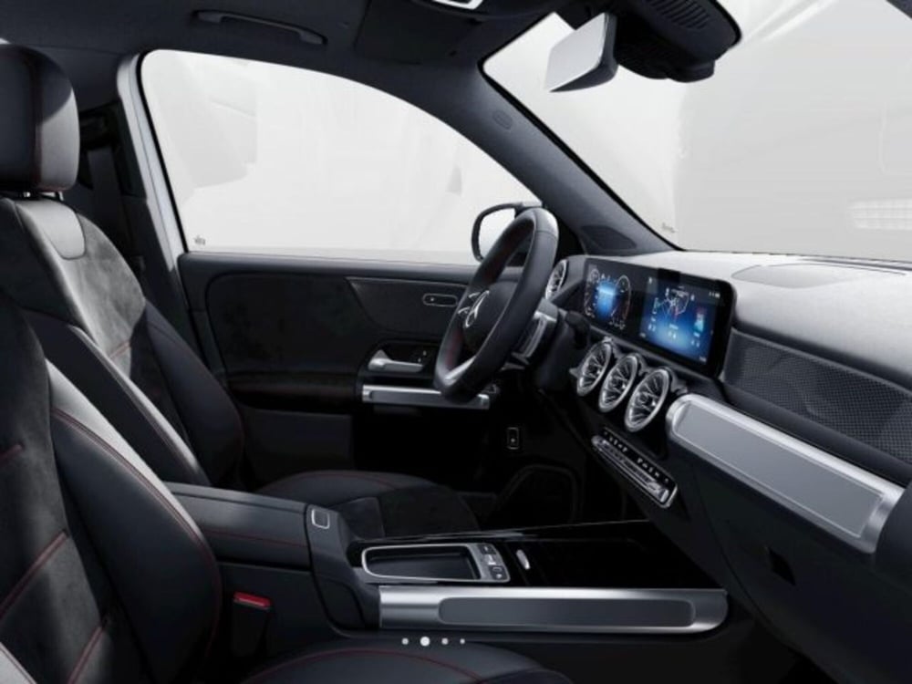 Mercedes-Benz GLB nuova a Verona (6)