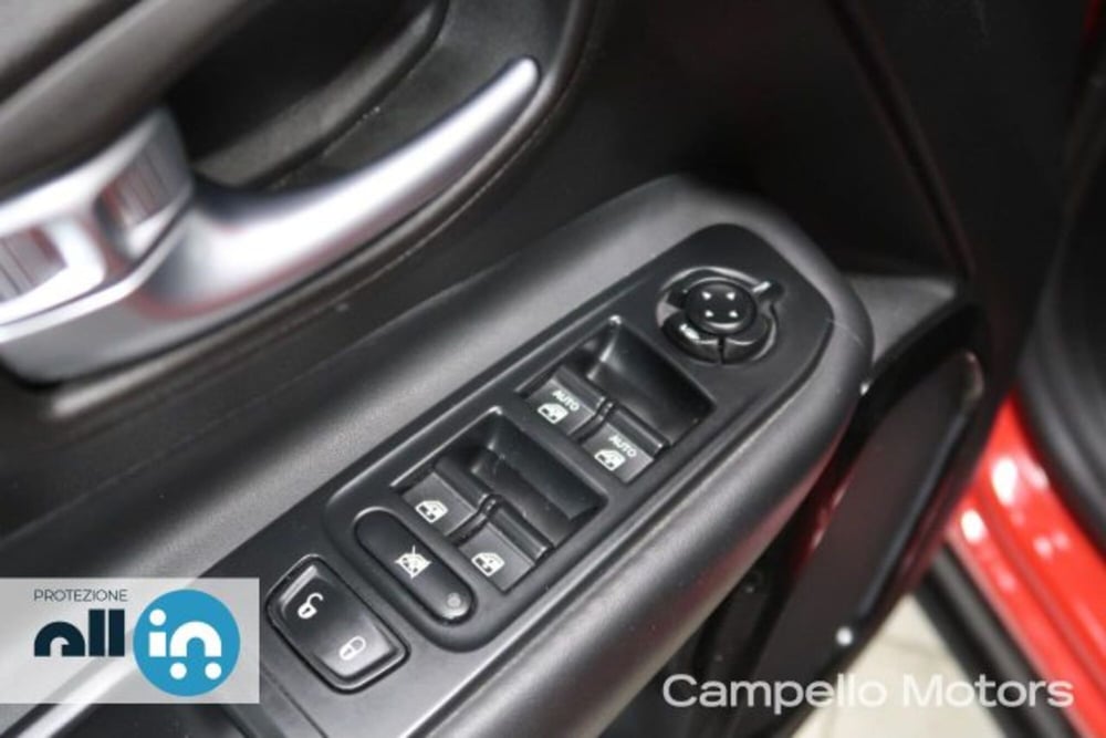 Jeep Renegade usata a Venezia (17)