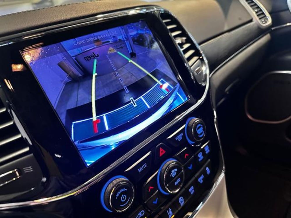 Jeep Grand Cherokee usata a Reggio Emilia (19)