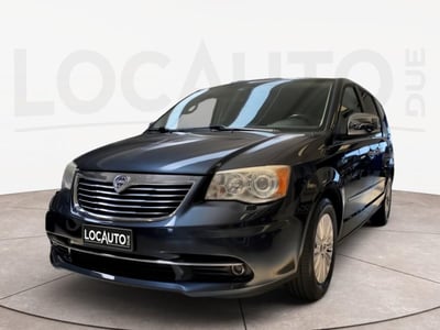 Lancia Voyager 2.8 Turbodiesel Gold 177 CV del 2013 usata a Torino