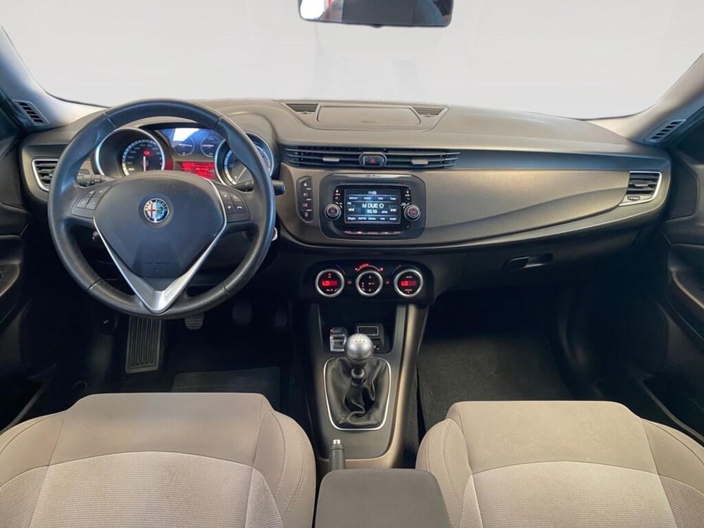 Alfa Romeo Giulietta usata a Torino (5)