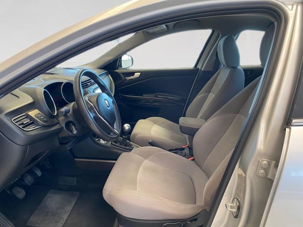 Alfa Romeo Giulietta usata a Torino (6)