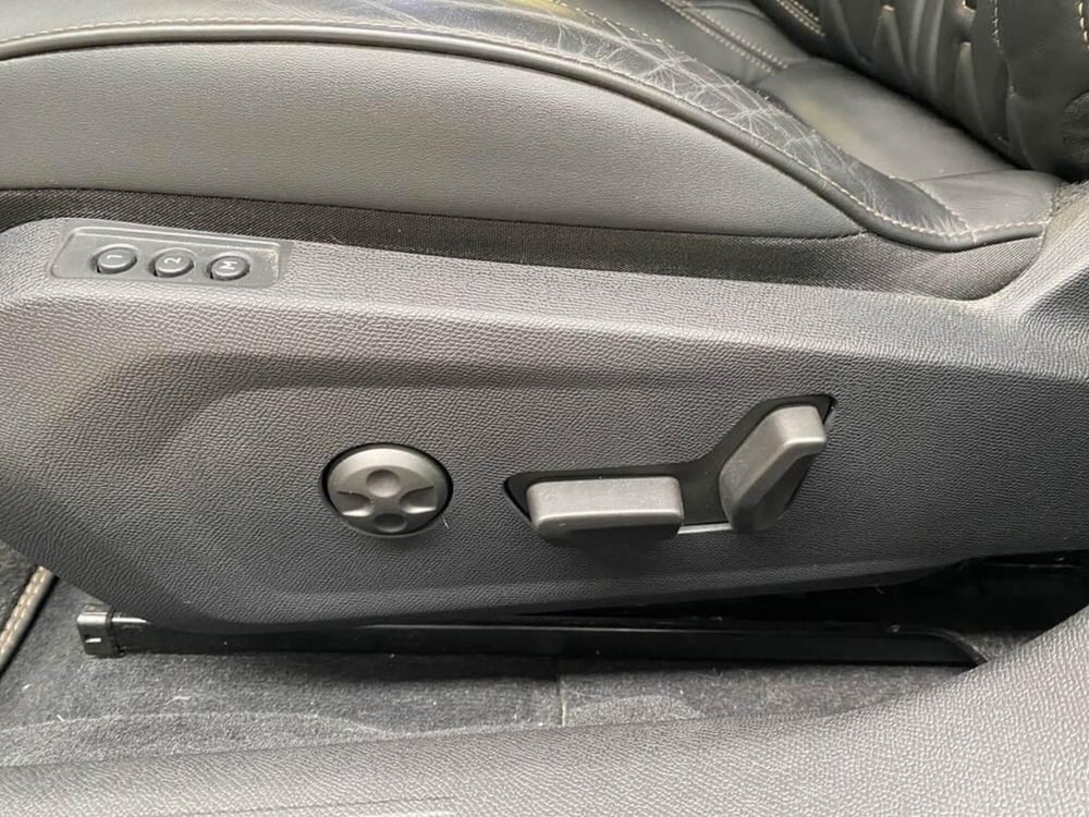 Peugeot 308 SW usata a Torino (12)