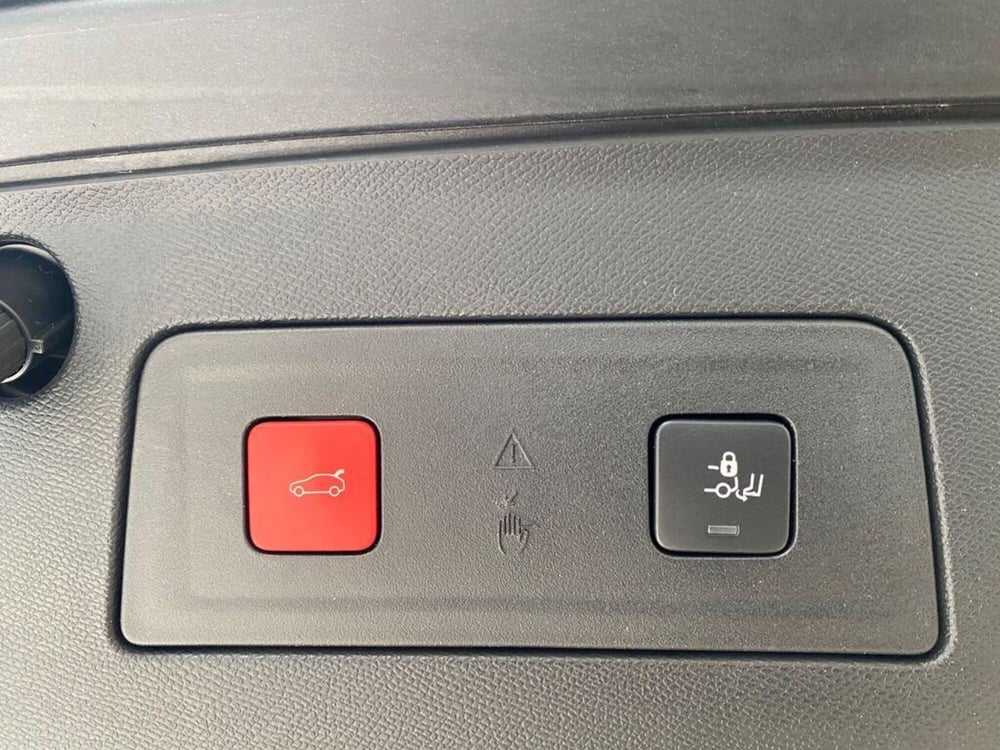 Peugeot 308 SW usata a Torino (13)