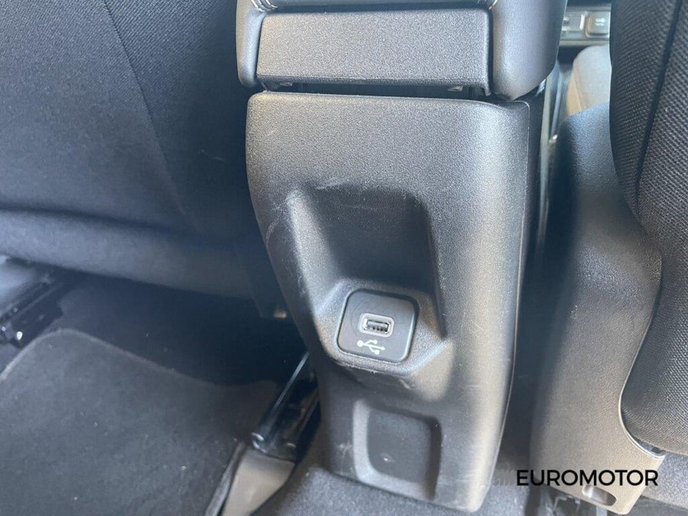 Jeep Renegade usata a Bari (13)