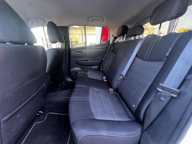 Nissan Leaf usata a Sassari (15)