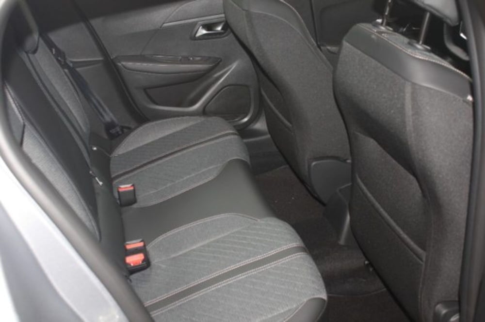 Peugeot 208 nuova a Viterbo (10)