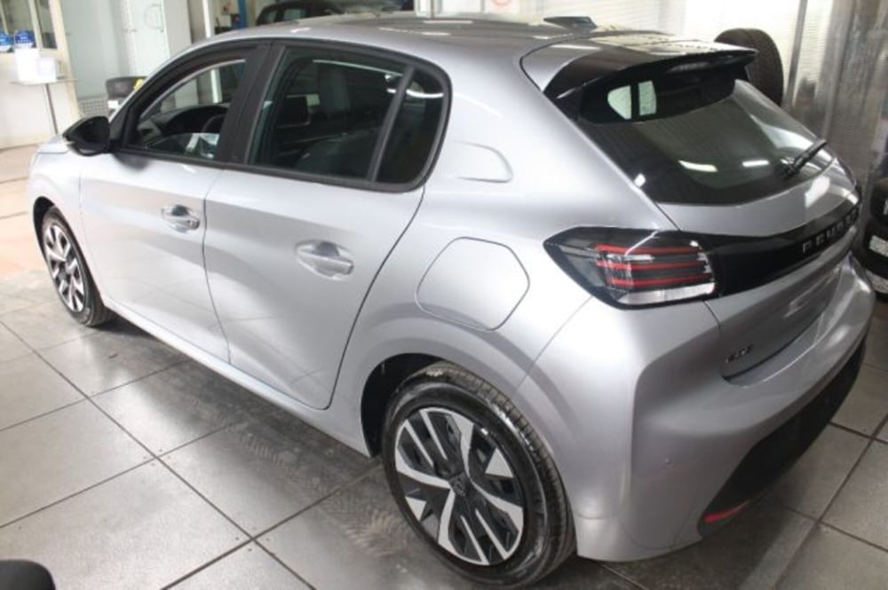 Peugeot 208 nuova a Viterbo (5)