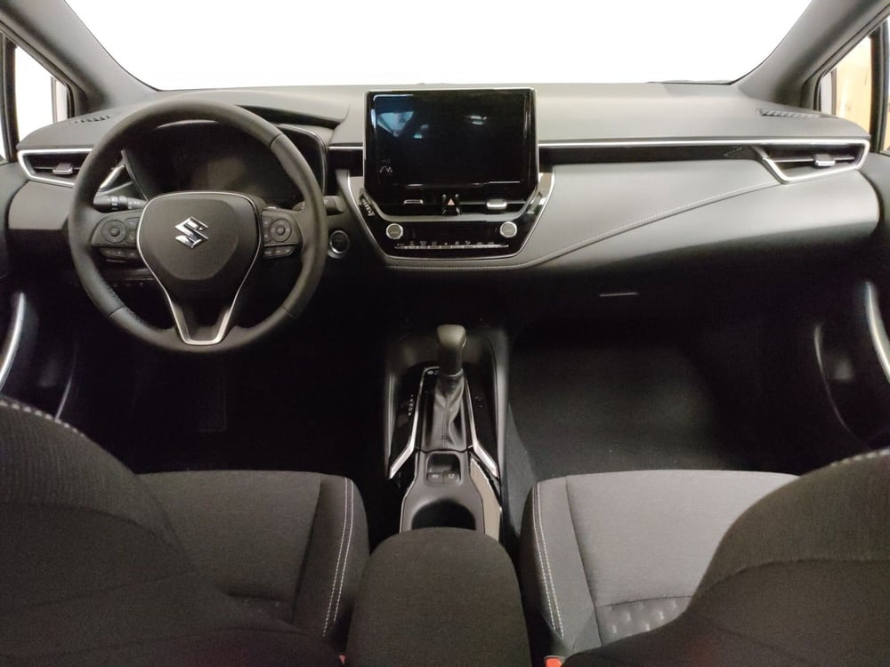 Suzuki Swace nuova a Teramo (16)