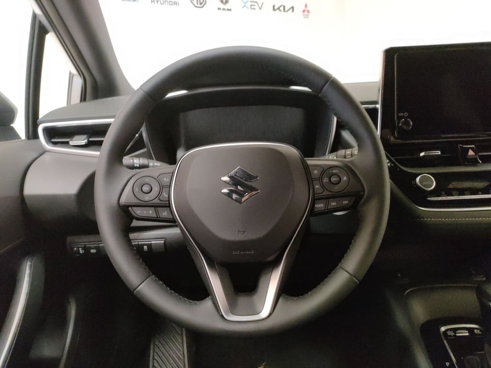 Suzuki Swace nuova a Teramo (17)