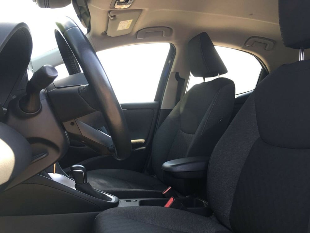 Toyota Yaris usata a Lecco (10)