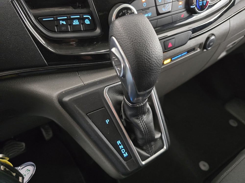 Ford Tourneo Custom usata a Roma (15)