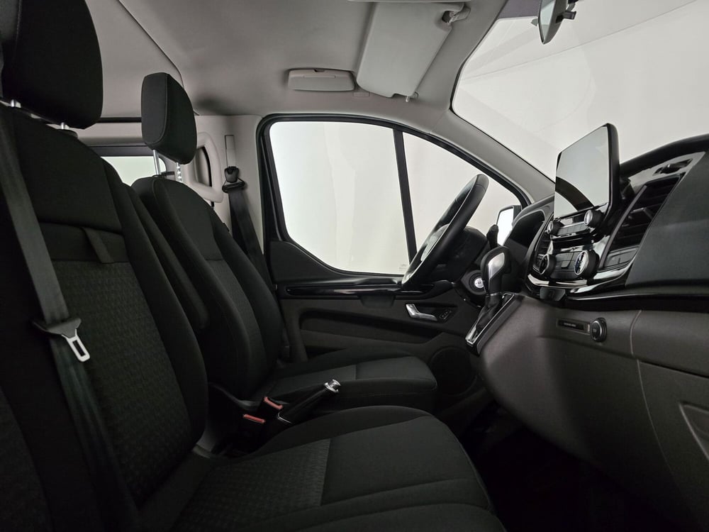 Ford Tourneo Custom usata a Roma (6)