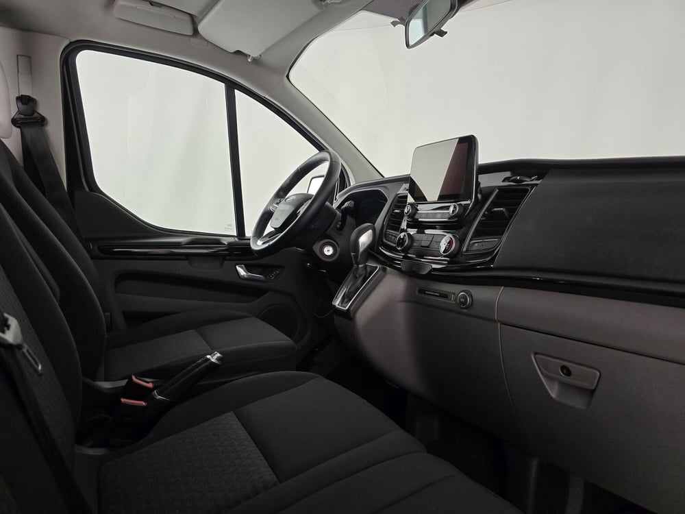 Ford Tourneo Custom usata a Roma (7)